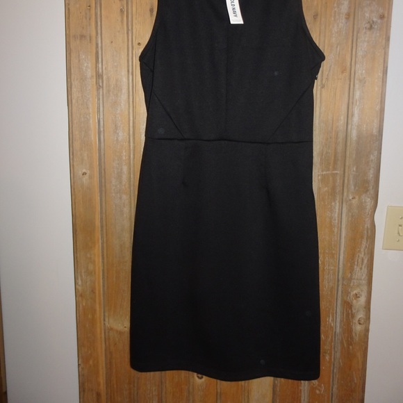 BNWT black shift dress - Picture 3 of 4